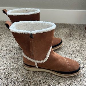 TOMS Makenna boots size 9